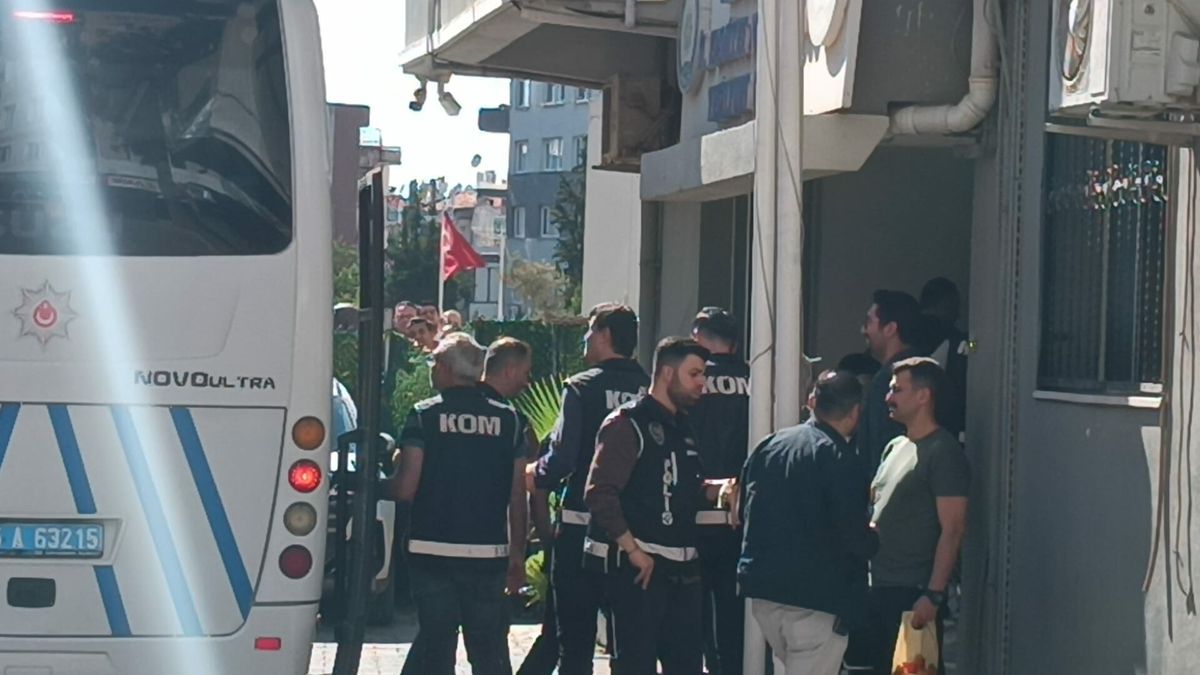Buca Belediye Başkanı gözaltına alındı