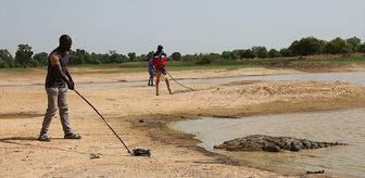 Burkina Faso'daki 'timsahlı köy' ziyaretçilerin ilgisini çekiyor
