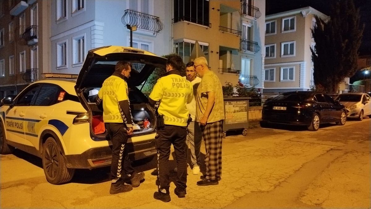 Alkollü sürücü park halindeki araca çarptı, 27 bin lira ceza