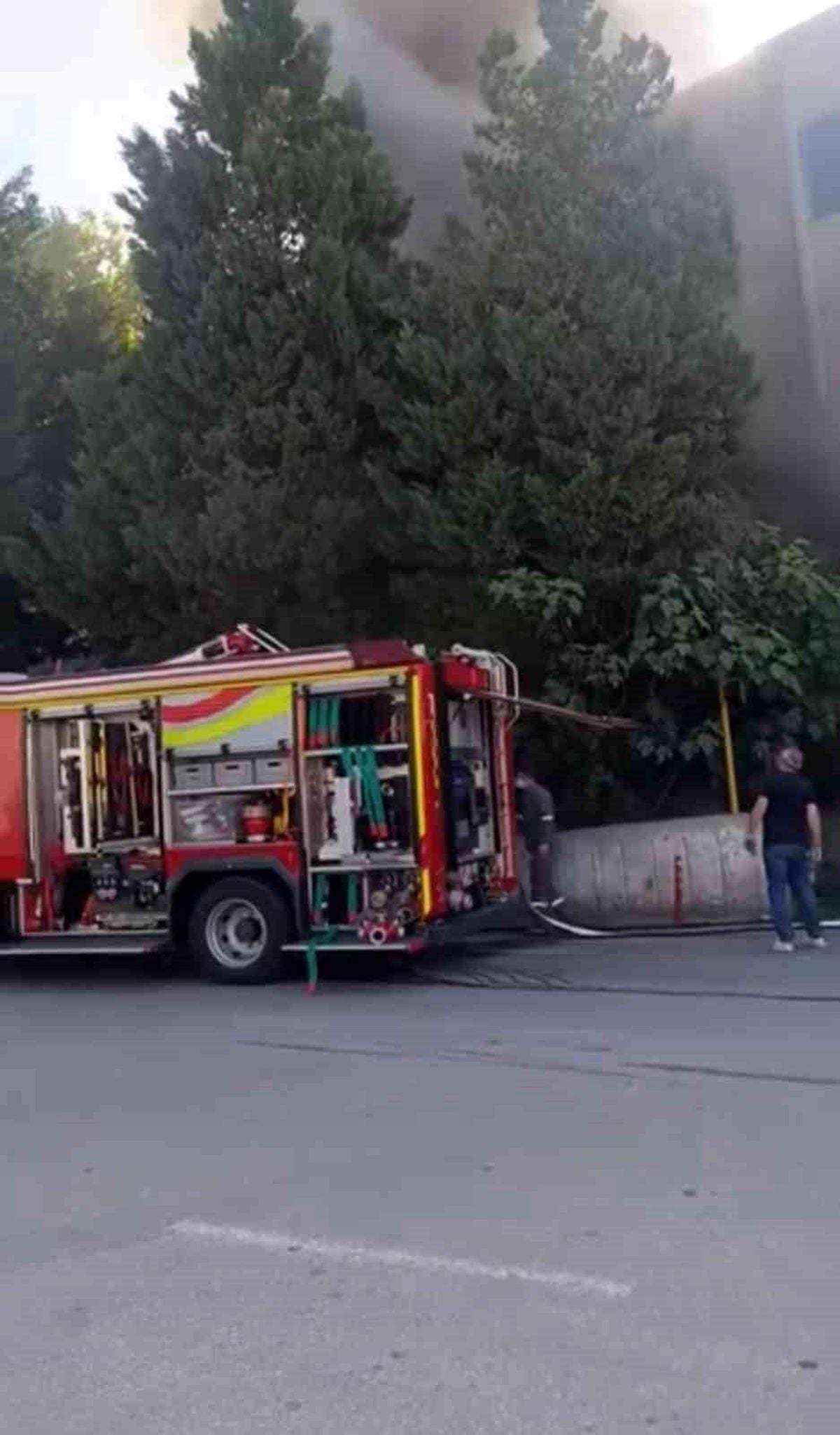 Bursa'da korkutan fabrika yangını