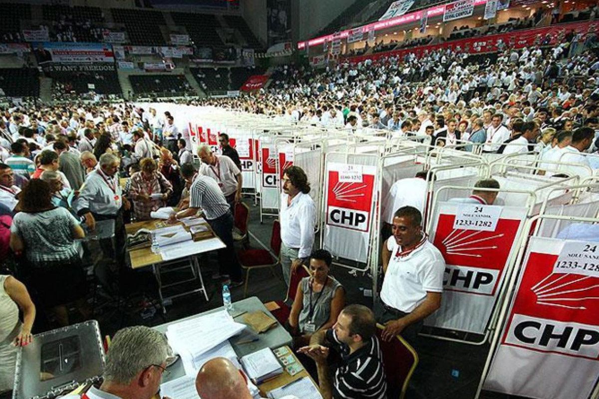 CHP'de olağanüstü kurultay çağrısı yapılan ortak bildiriye 27 milletvekili imza atmadı