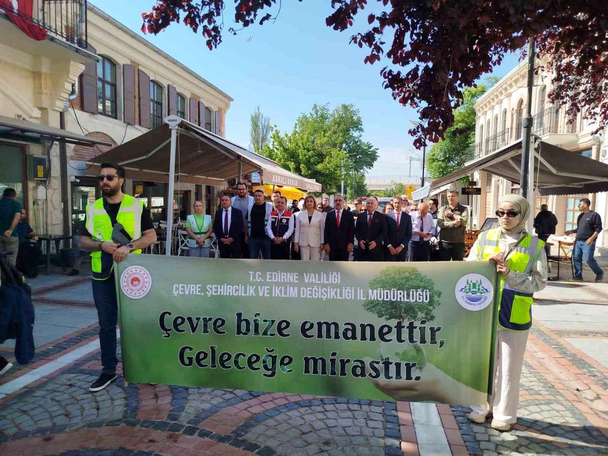 Edirne'de Türkiye Çevre Haftası Kortej Yürüyüşü ve Törenle Kutlandı