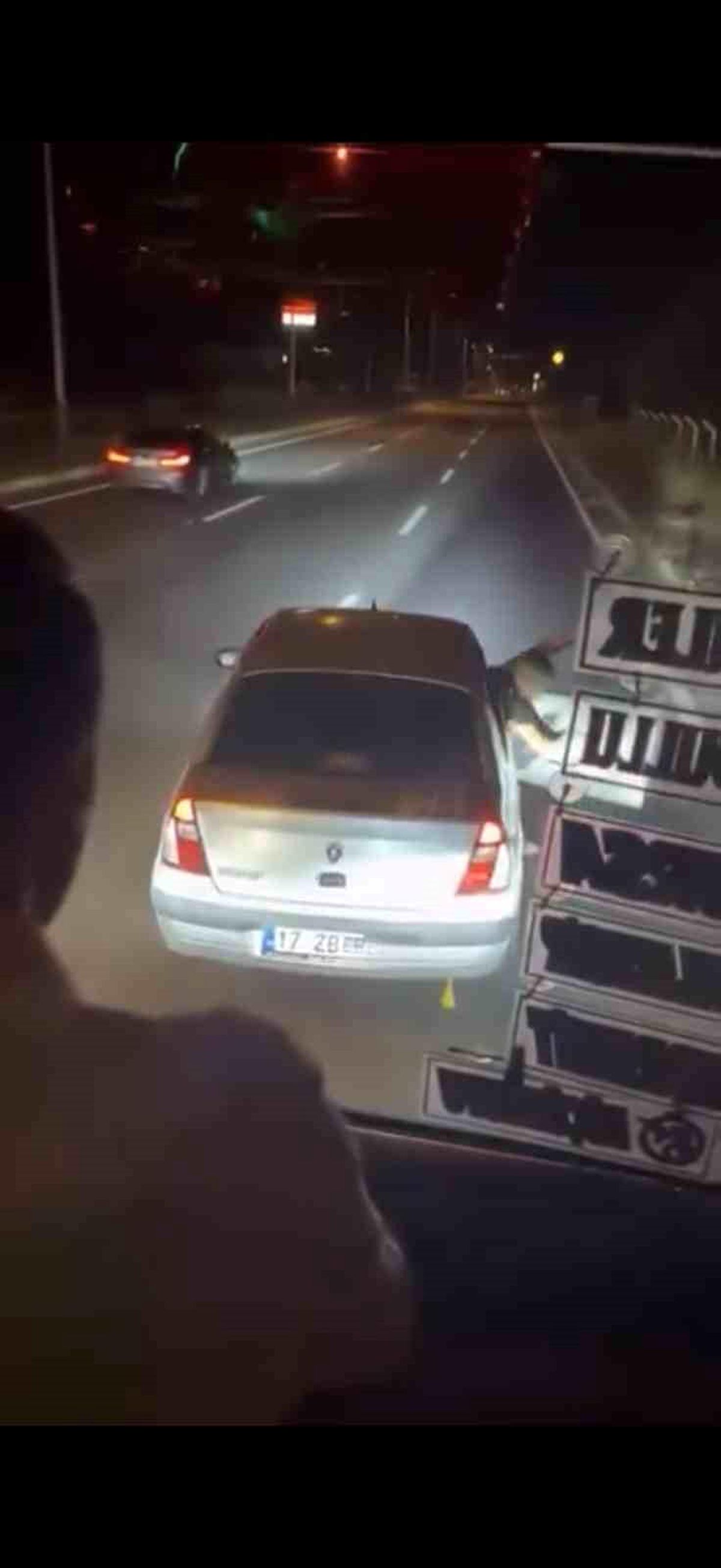 Edremit'te yolcu otobüsünün önünü kesen şahıslara rekor ceza