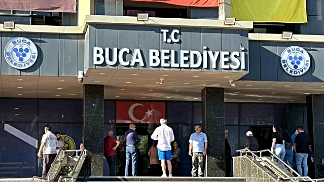 İzmir’de Buca Belediyesine dev yolsuzluk operasyonu: Başkan dahil 50 gözaltı