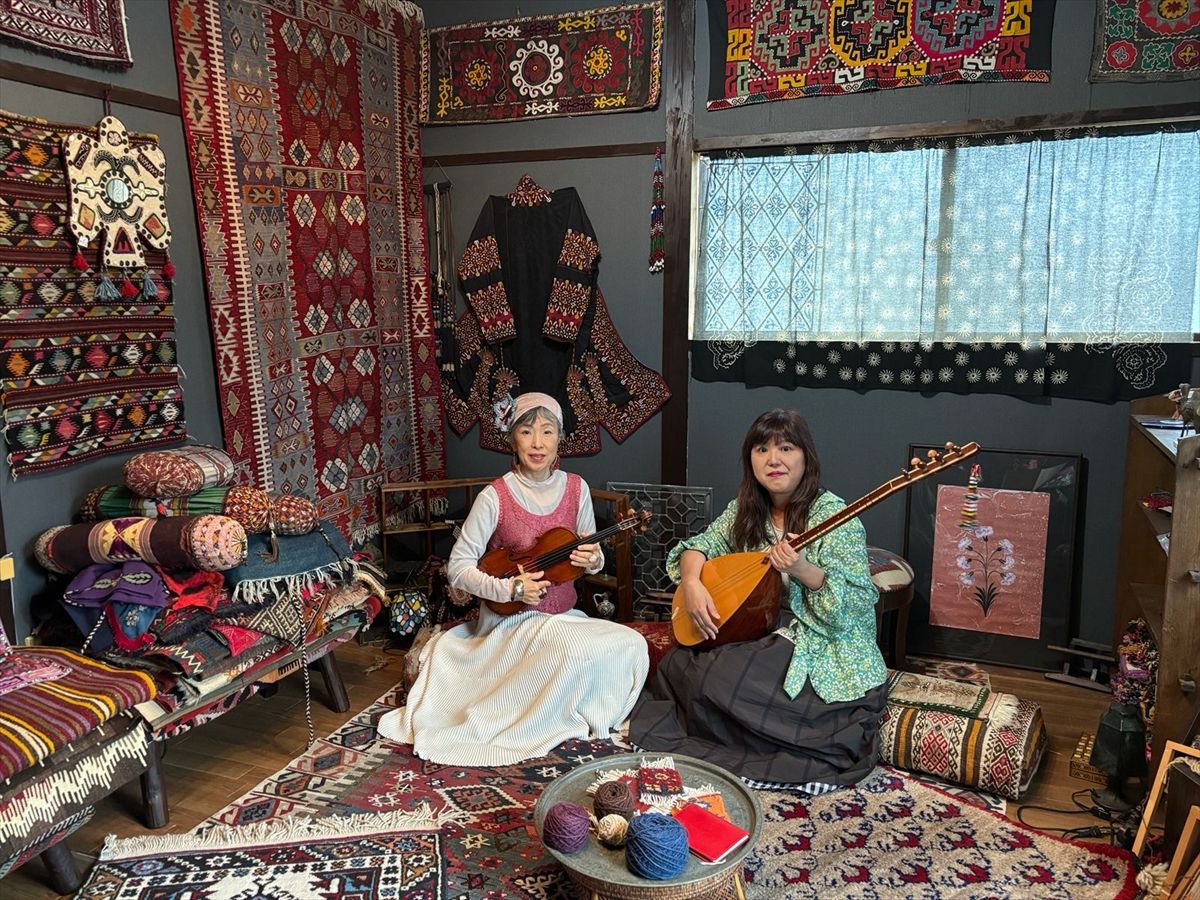 Japon 'Yakamoz Duo', Türk ezgilerini Uzak Doğu'ya taşıyor