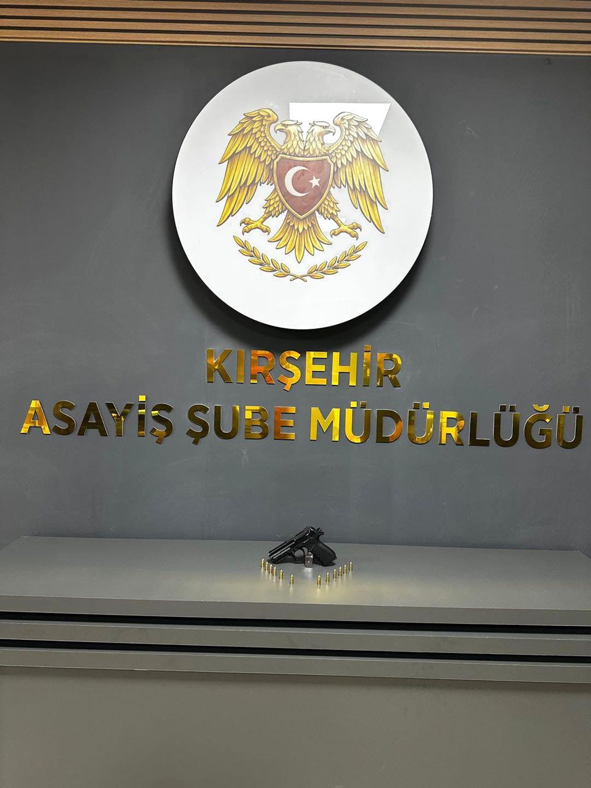 Kırşehir'de ruhsatsız tabanca ve fişek ele geçirildi
