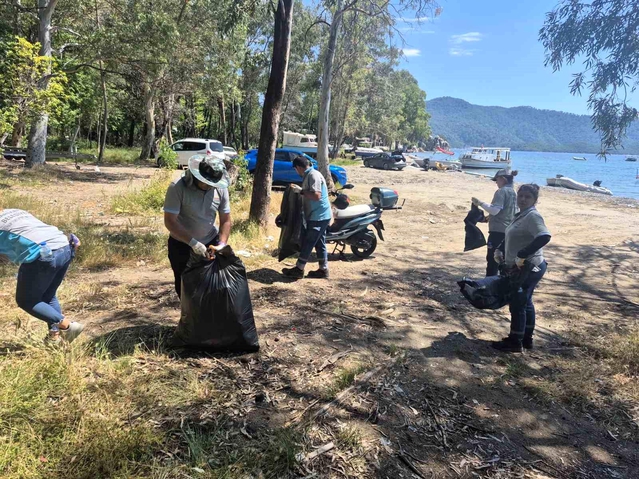 Marmaris’te 9 günde 3 bin 250 ton atık toplandı