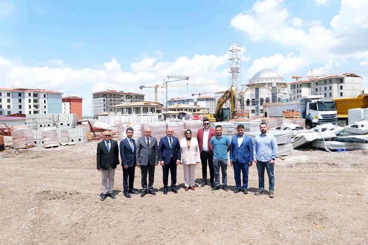Milletvekili Gürcan ve Başkan Albayrak'tan Kocakır TOKİ şantiyesine ziyaret