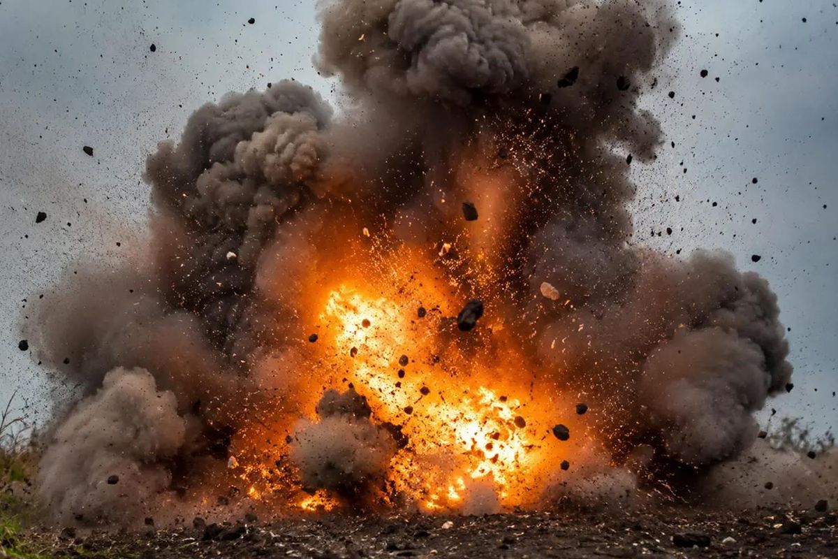 Endonezya'da II. Dünya Savaşı'ndan kalma mühimmat patladı! 5 kişi hayatını kaybetti