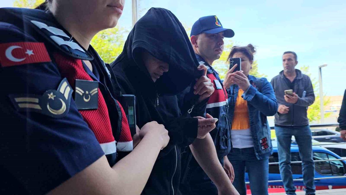 Sevgilisi için 'bıçaklandı' ihbarında bulunan kadın, cinayeti itiraf etti