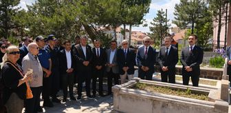 Sivas'ta emekli Korgeneral Polat mezarı başında anıldı
