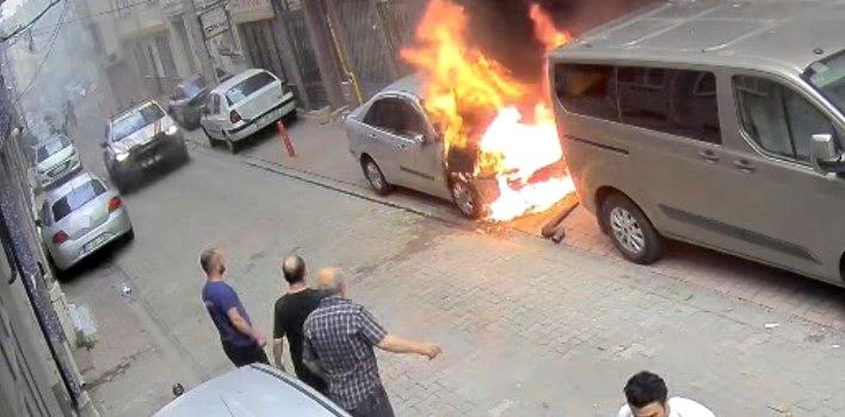 Tekirdağ'da otomobil alev alev yandı: Kundaklama şüphelisi tutuklandı