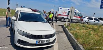 Tekirdağ'da otomobille hafif ticari aracın çarpıştığı kazada 3 kişi yaralandı