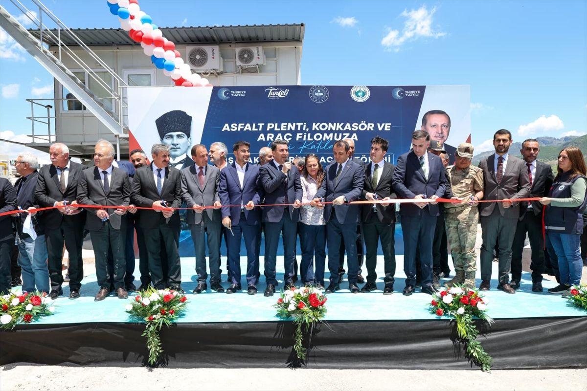 Tunceli'de köy yollarını sıcak asfaltla buluşturacak yatırım hizmete sunuldu