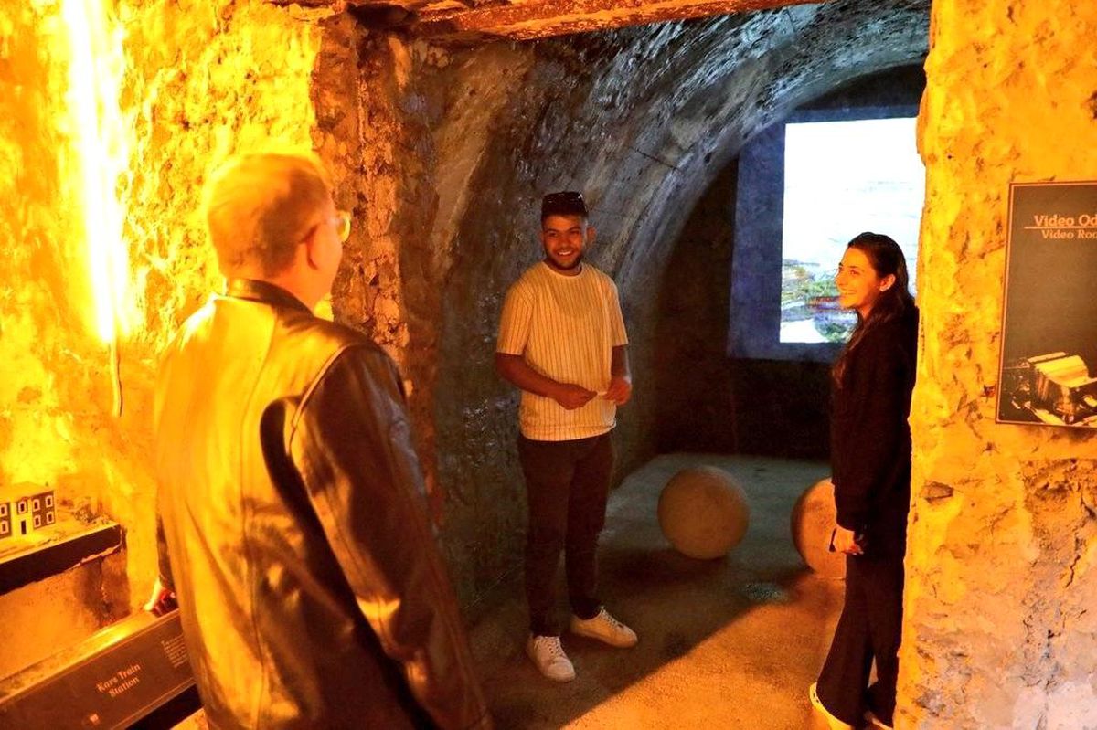 Vali Polat bu kez rehber oldu: Kars'ı adım adım anlattı, Peynir Müzesi'ni gezdirdi