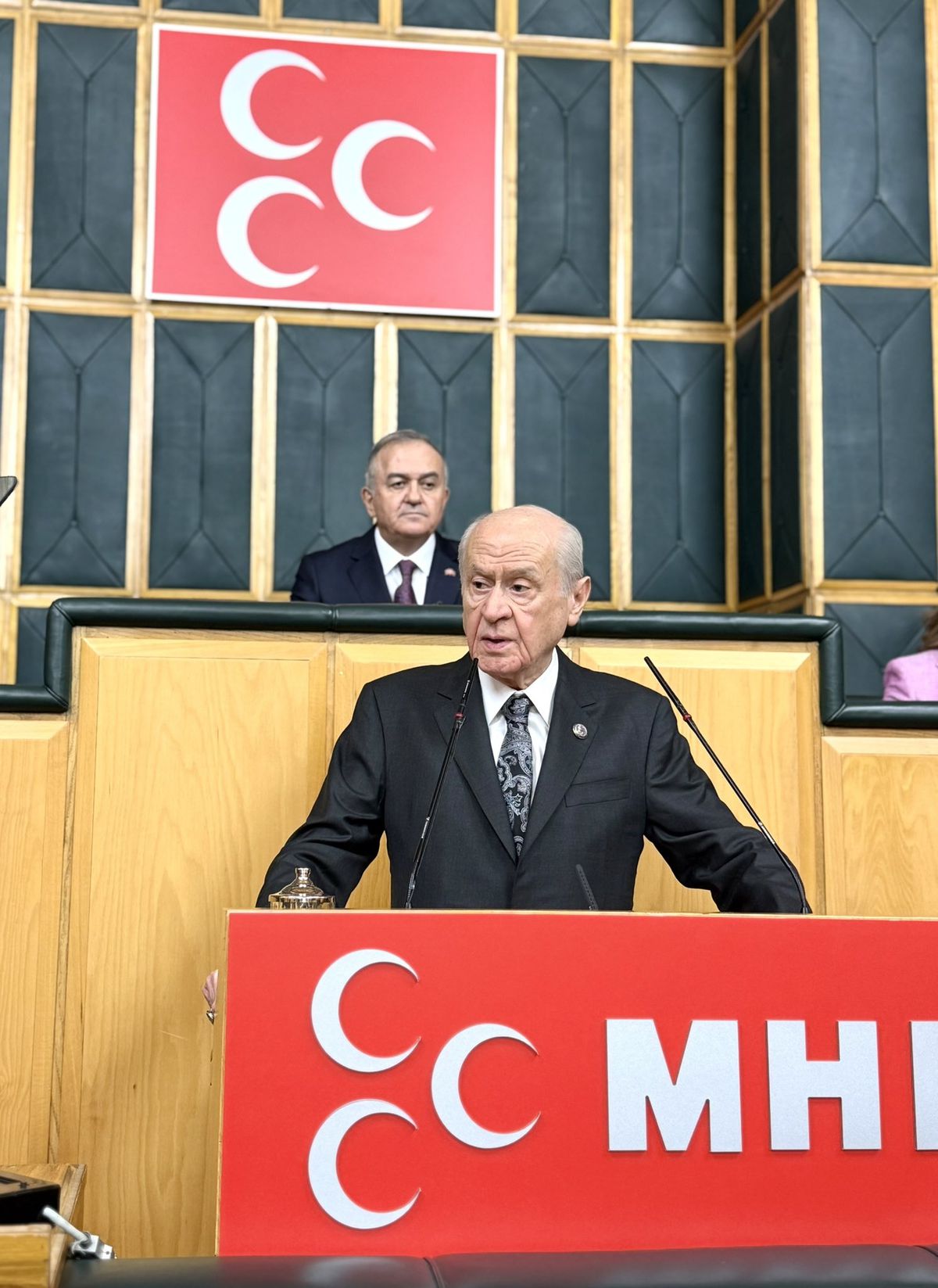 Bahçeli'den CHP'ye 'arınma' çağrısı: Siyaset daha şeffaf olmalı