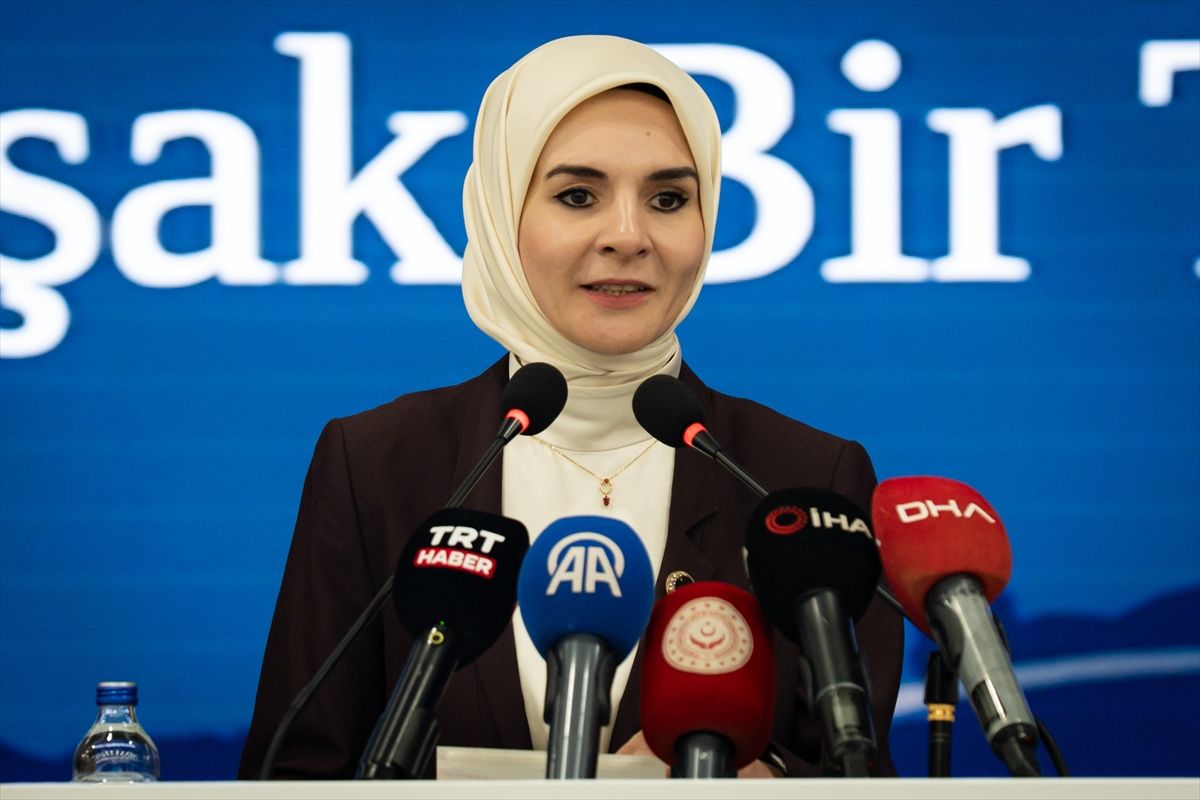 Bakan Göktaş: Üç Kuşak Türkiye Araştırması, evlilik ve doğurganlıkta kuşaklar arası belirgin değişim ortaya koydu