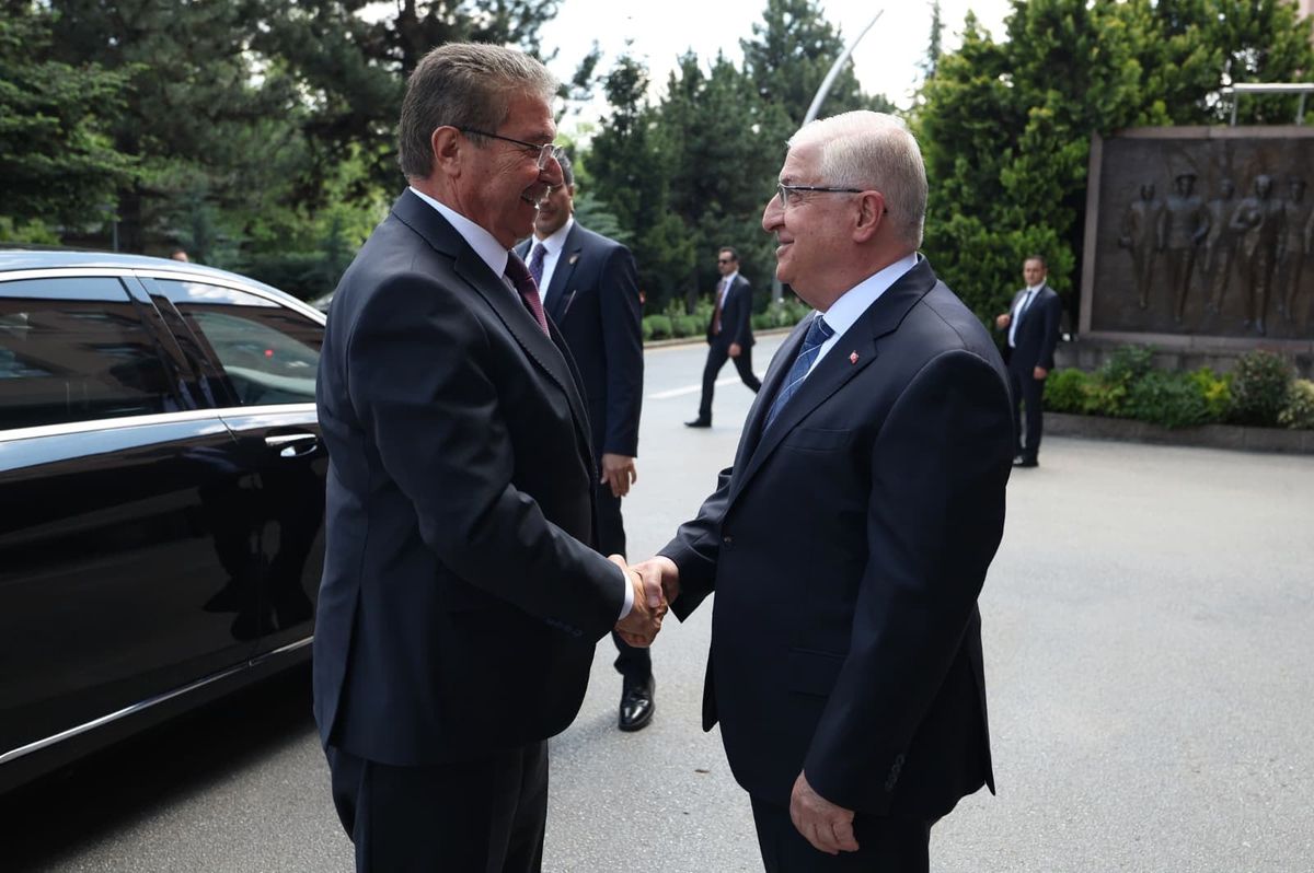 Bakan Güler, KKTC Başbakanı Üstel ile bir araya geldi