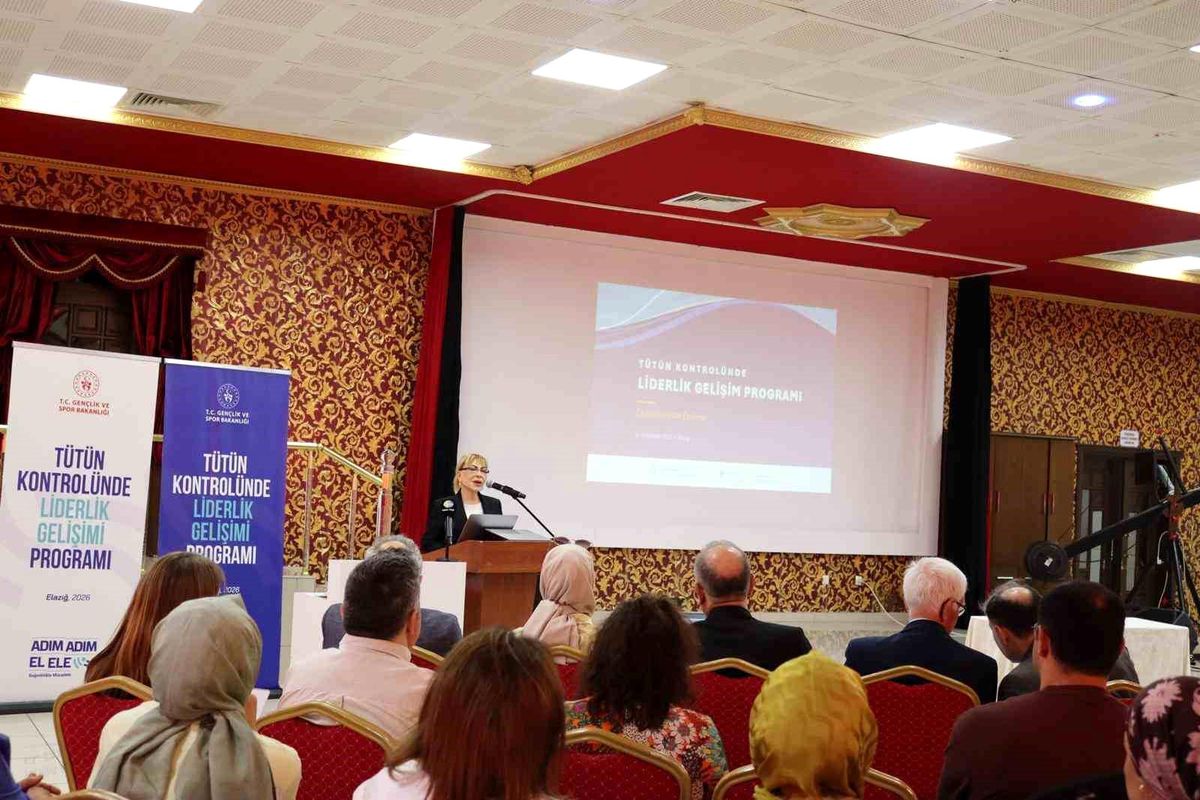 Başkan Prof. Dr. Açık, 'Amacımız tütünsüz ve nikotinsiz bir gelecek için ortak bir yol haritası oluşturmak'