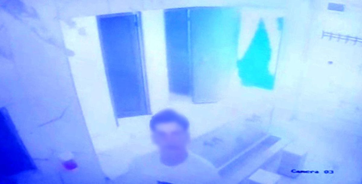 Bunlar da süslü hırsız; önce süslendiler sonra çaldılar