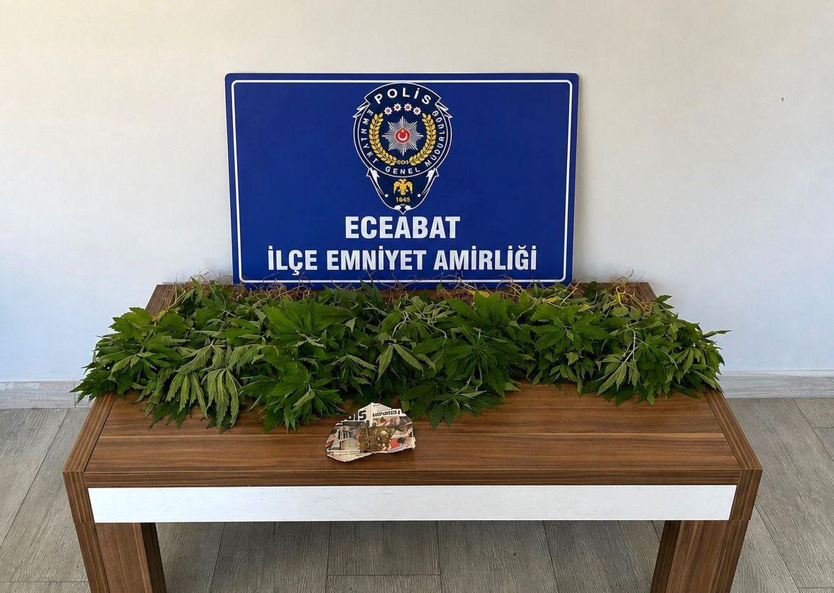 Çanakkale'de farklı suçlardan aranması olan 8 şüpheli yakalandı