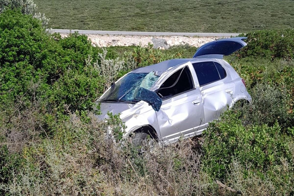 Aydın'da şarampole devrilen otomobildeki 2 kişi öldü