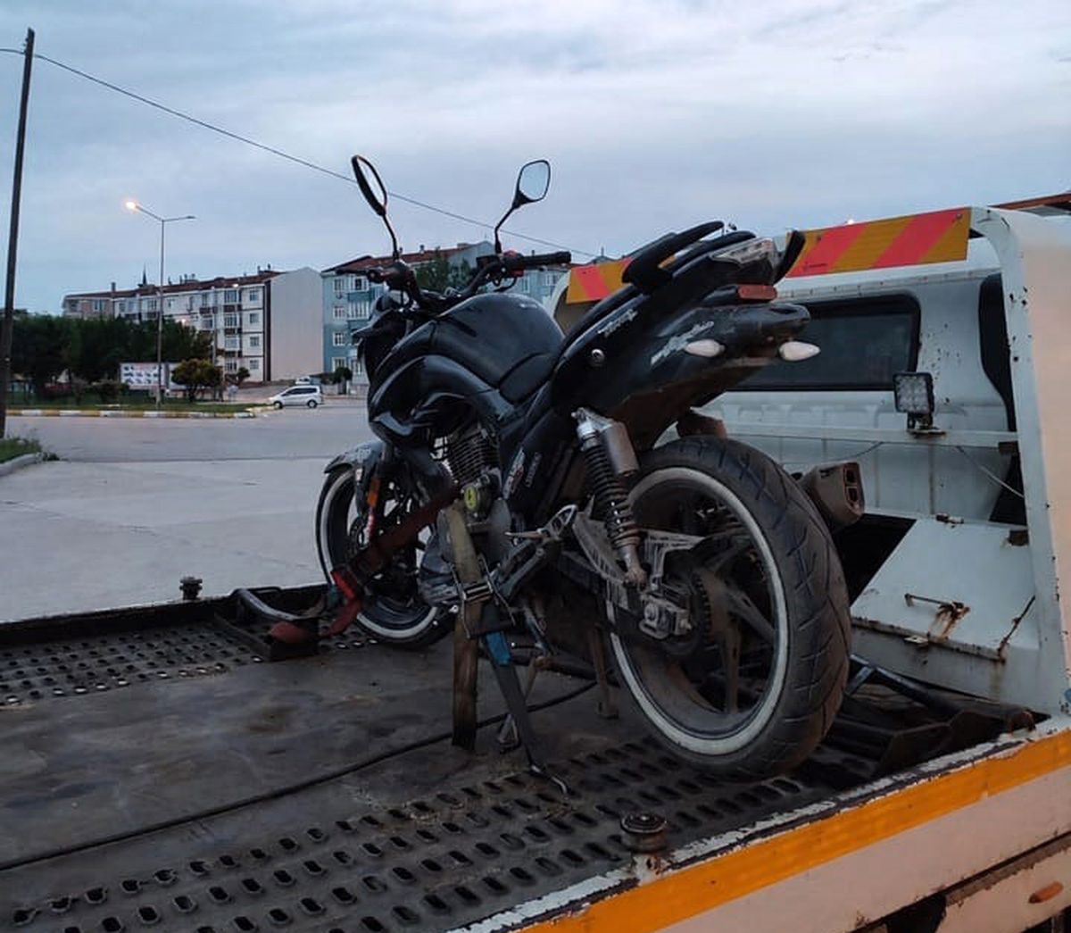 Edirne'de abart egzozlu motosiklet sürücüsüne 27 bin lira ceza