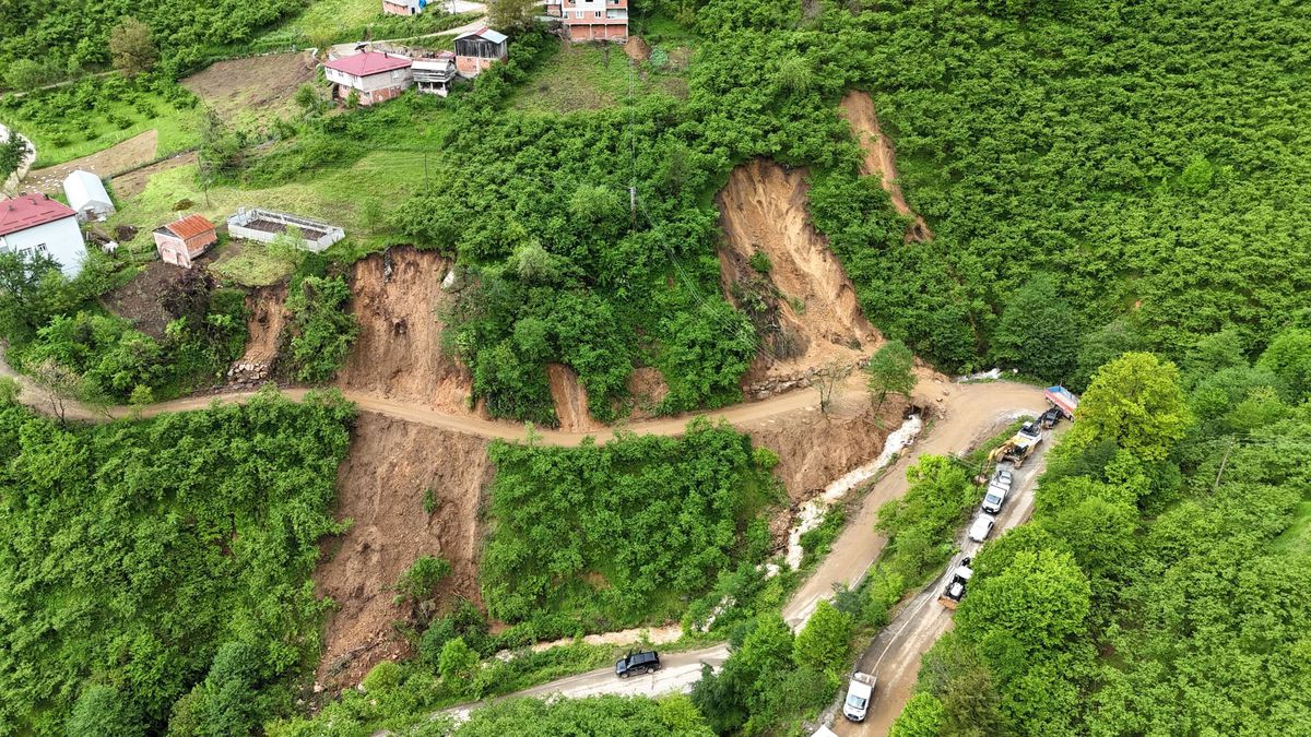 Giresun'da Heyelan Tehlikesi Nedeniyle 33 Ev Boşaltıldı