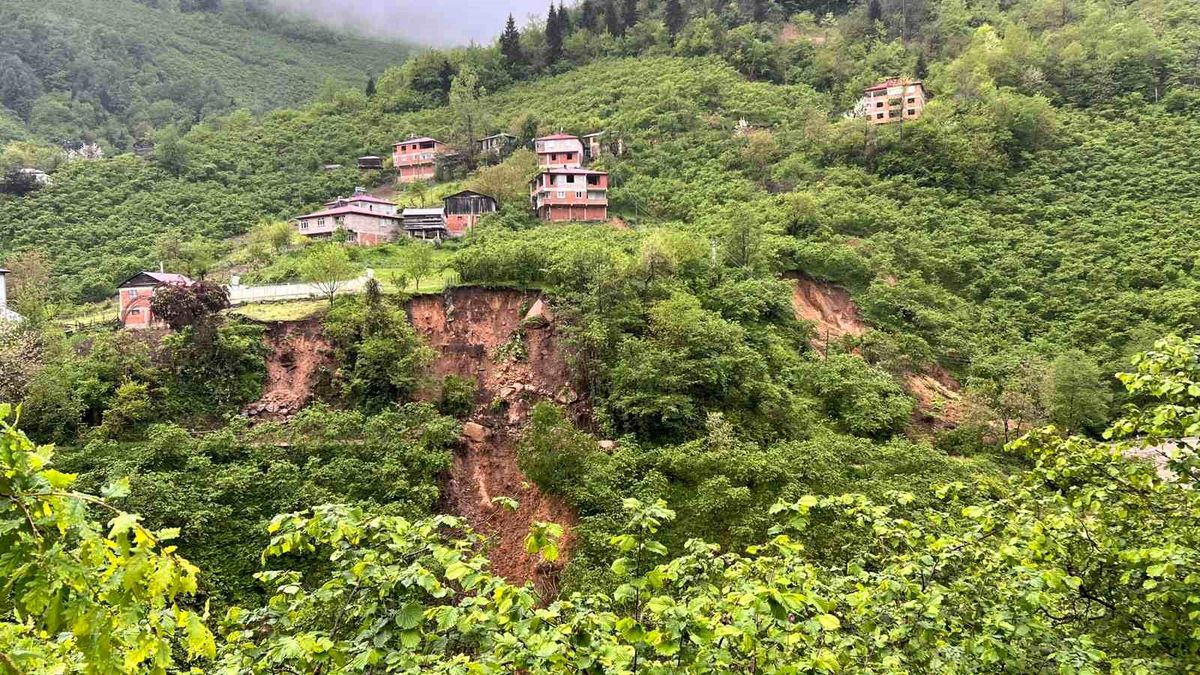 Giresun'da heyelan riski nedeniyle toplam 33 konut tahliye edildi