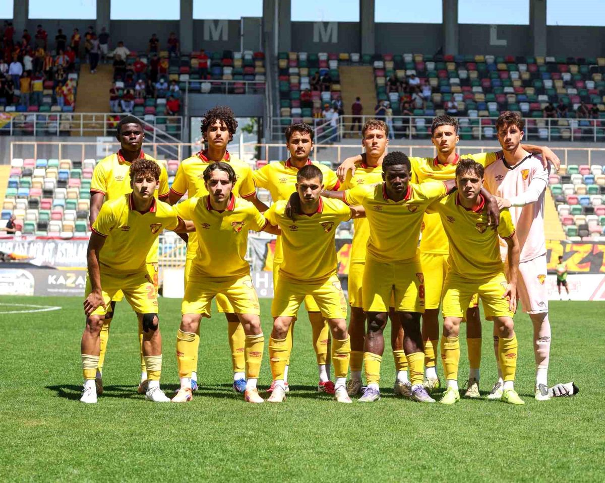 Göztepe'nin gençleri dikkatleri çekti