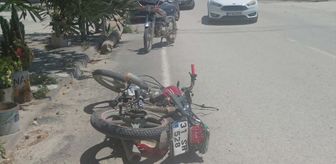 Hatay'da otomobille çarpışan motosikletteki 2 kişi yaralandı