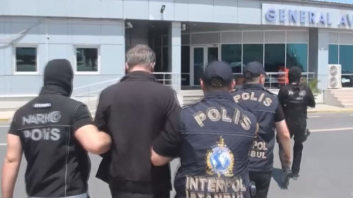 İstanbul'da yakalanan uluslararası suç örgütü liderinin kardeşi Hollanda'ya gönderildi