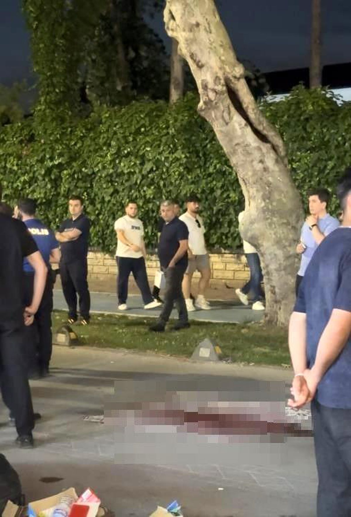 Kahreden kaza: Minibüsün çarptığı 16 yaşındaki çocuk hayatını kaybetti
