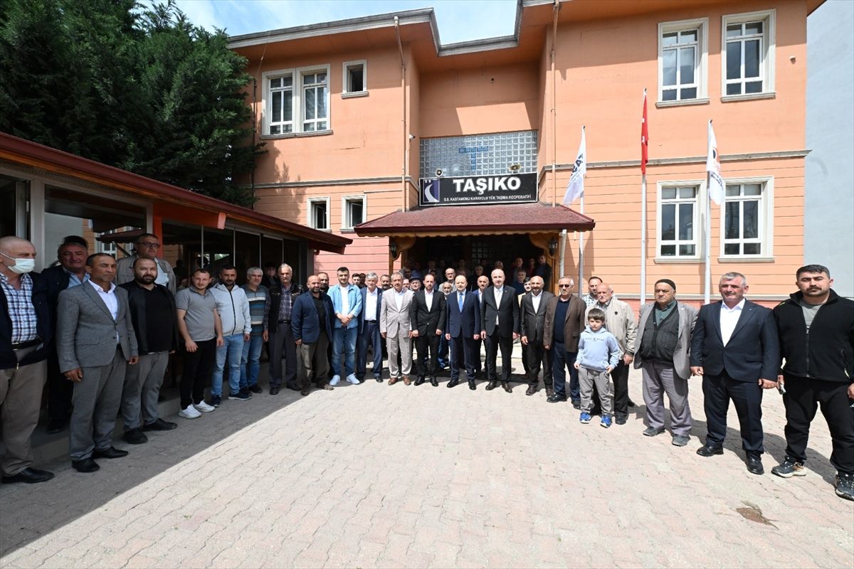 Kastamonu Valisi Dallı taşıyıcı esnafıyla bir araya geldi
