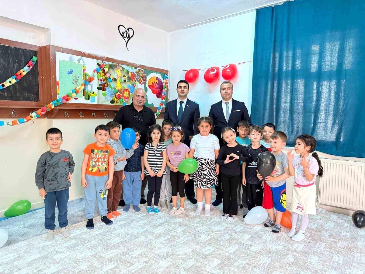 Kaymakam Kılıç, Cumhuriyet Ortaokulu'nu inceledi