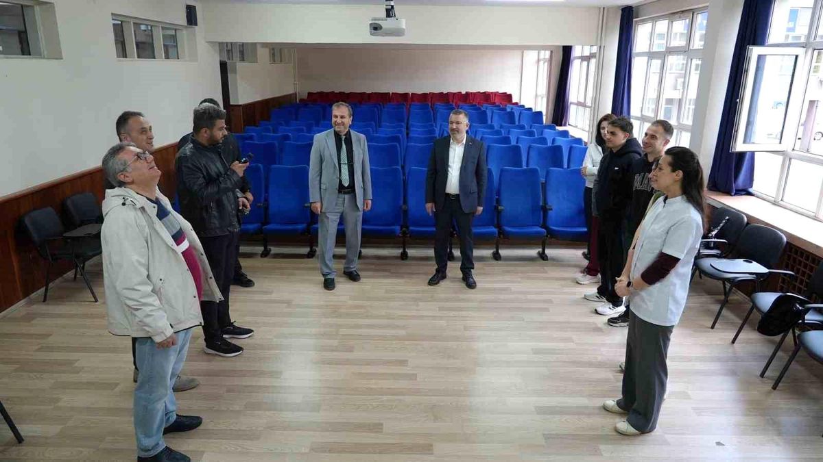 KBÜ Rektörü Kırışık, Tıp Fakültesi'ndeki çalışmaları yerinde inceledi