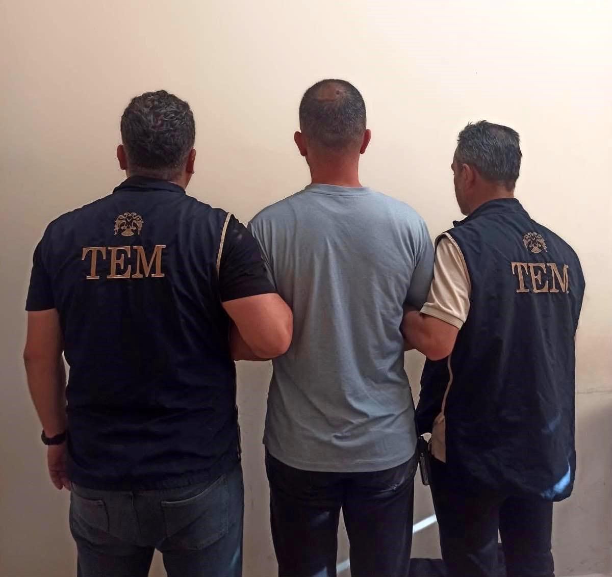 Kesinleşmiş 6 yıl cezayla aranan FETÖ firarisi yakalandı