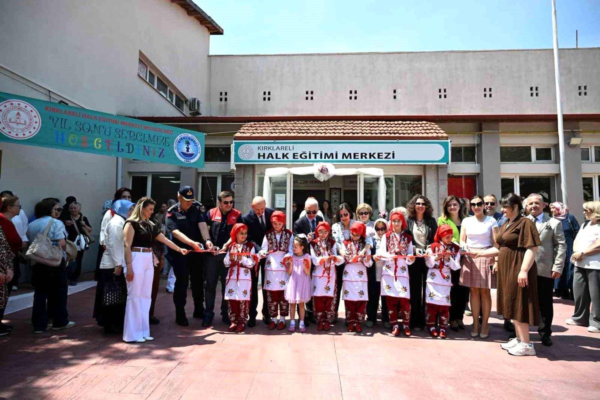 Kırklareli'de hayat boyu öğrenme haftası sergisi açıldı