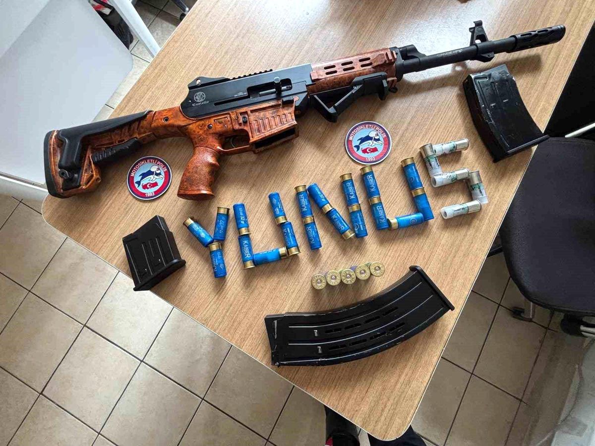 Manisa'da zehir tacirlerine ve aranan şahıslara darbe