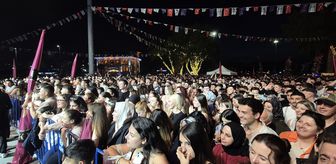 Parmos Bordo Basketbol takımı Bandırma'da şampiyonluğu kutladı