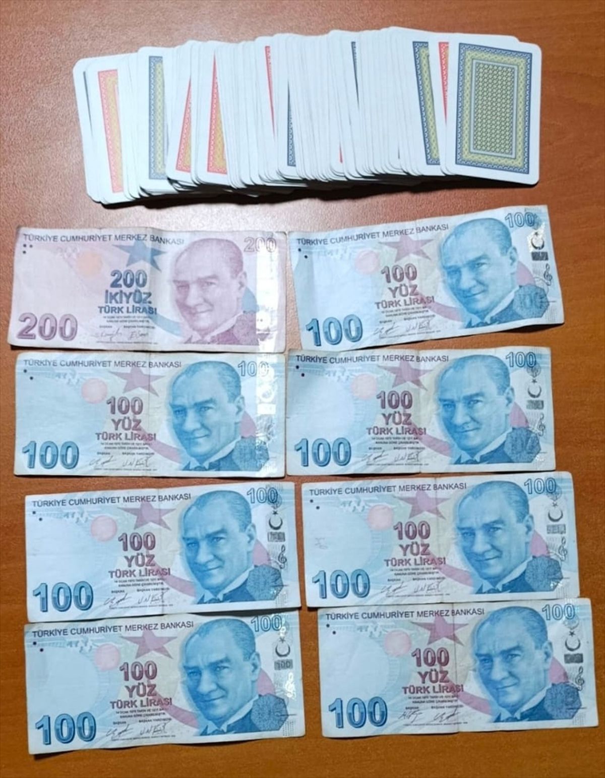 Samsun'da kumar oynayan 9 kişiye 104 bin 436 lira ceza
