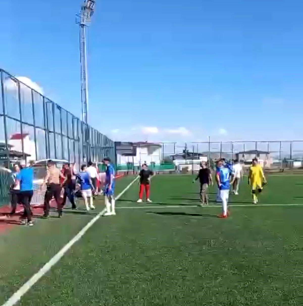 Türkoğlu'nda şampiyonluk maçı sonrası kavga