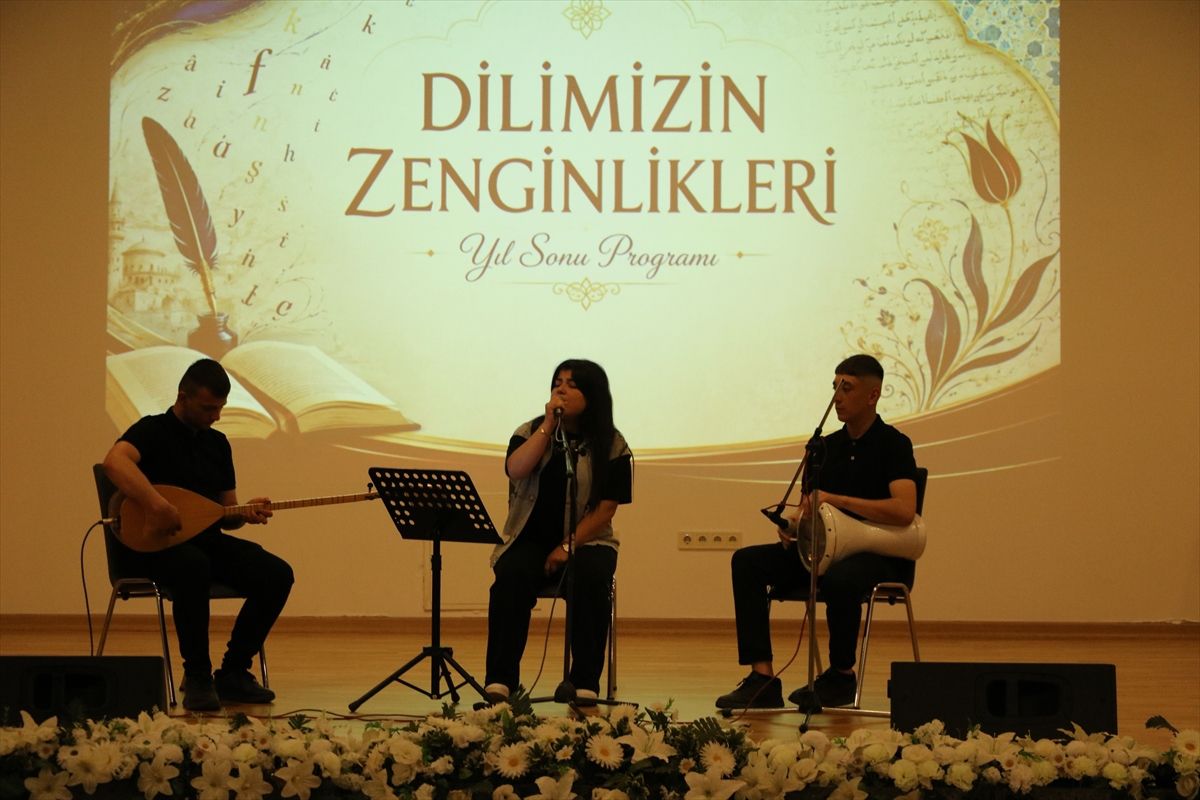 Yozgat'ta 'Dilimizin Zenginlikleri' programı düzenlendi