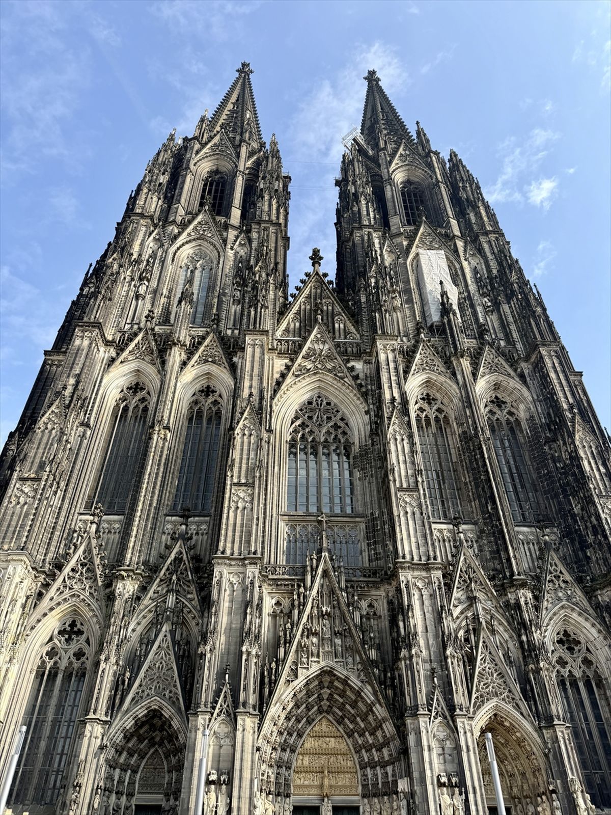 Almanya'da Köln Katedrali'ni ziyaret 1 Temmuz'dan itibaren ücretli olacak