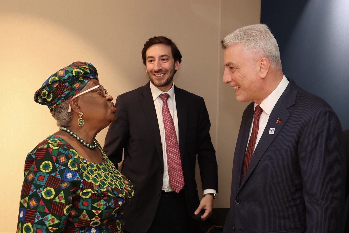 Bakan Bolat, DTÖ Genel Direktörü Okonjo-Iweala ile görüştü