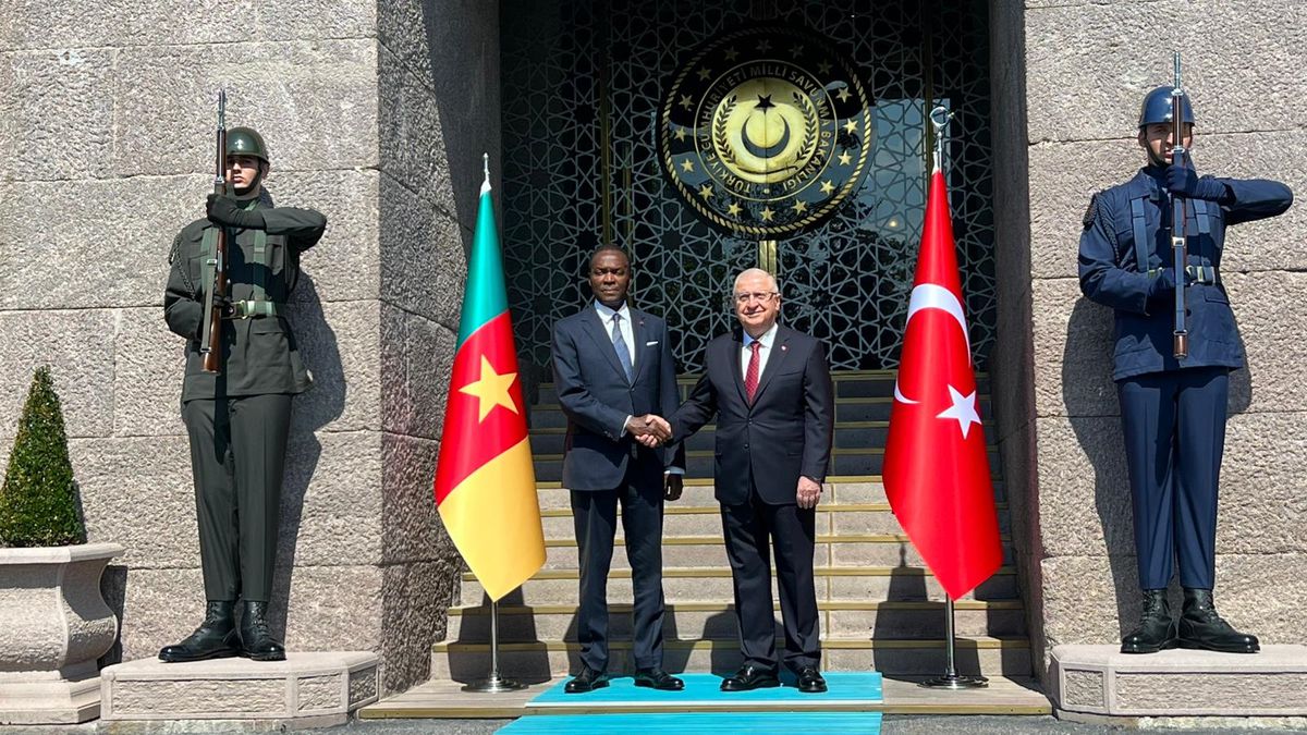 Milli Savunma Bakanı Yaşar Güler, Kamerun Savunma Bakanı Joseph Beti Assomo ile bir araya geldi