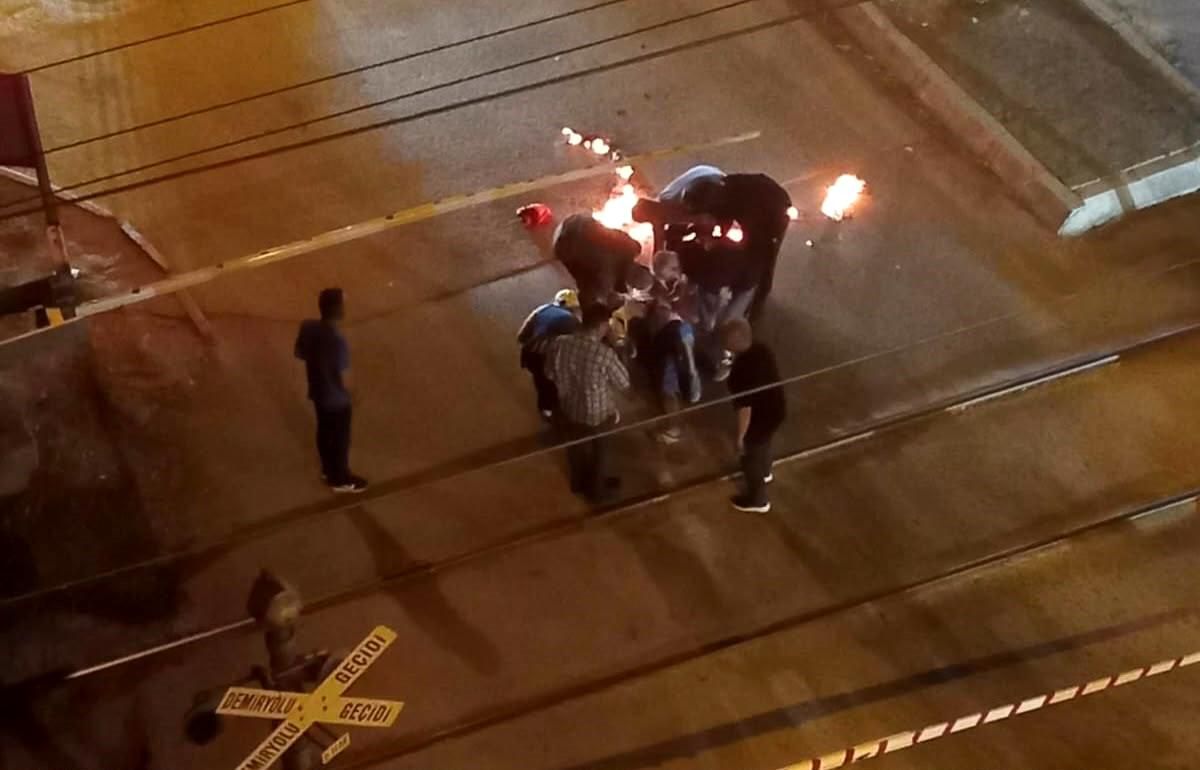 Bandırma'da helyum balonları yüksek gerilim hattına temas etti: 1 kişi yaralandı