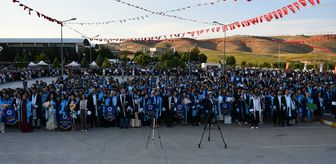 Batman Üniversitesi'nde mezuniyet töreni düzenlendi