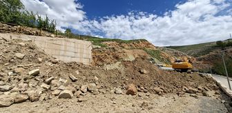 Bayburt Belediyesi'nin asfaltlama ve çevre düzenlemesi çalışmaları sürüyor