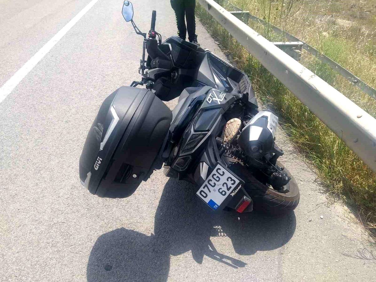 Bilecik'te motosiklet bariyerlere çarptı: 1 ölü
